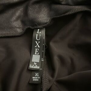New Luxe Lularoe faux leather Gray leggings never worn XL